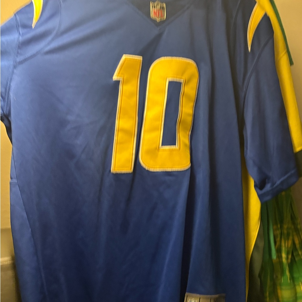 Three jerseys - Picture 10 of 13